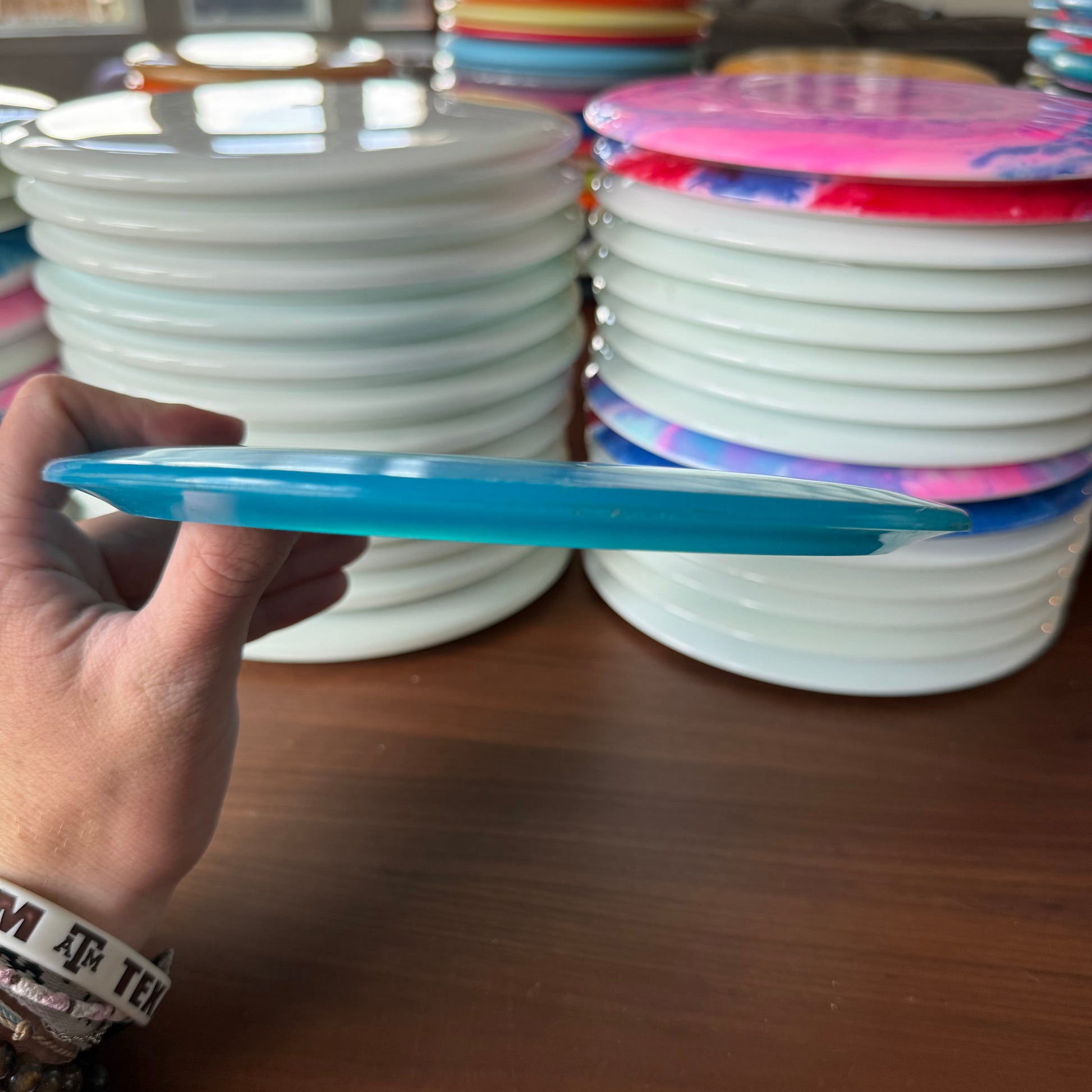 Millinium Quantum Vela First Contact Wonky Top Stamp 8.5/10