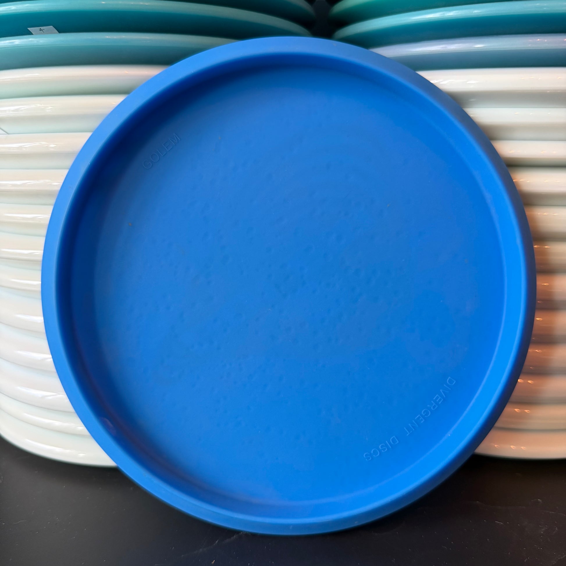 Divergent Discs Golem