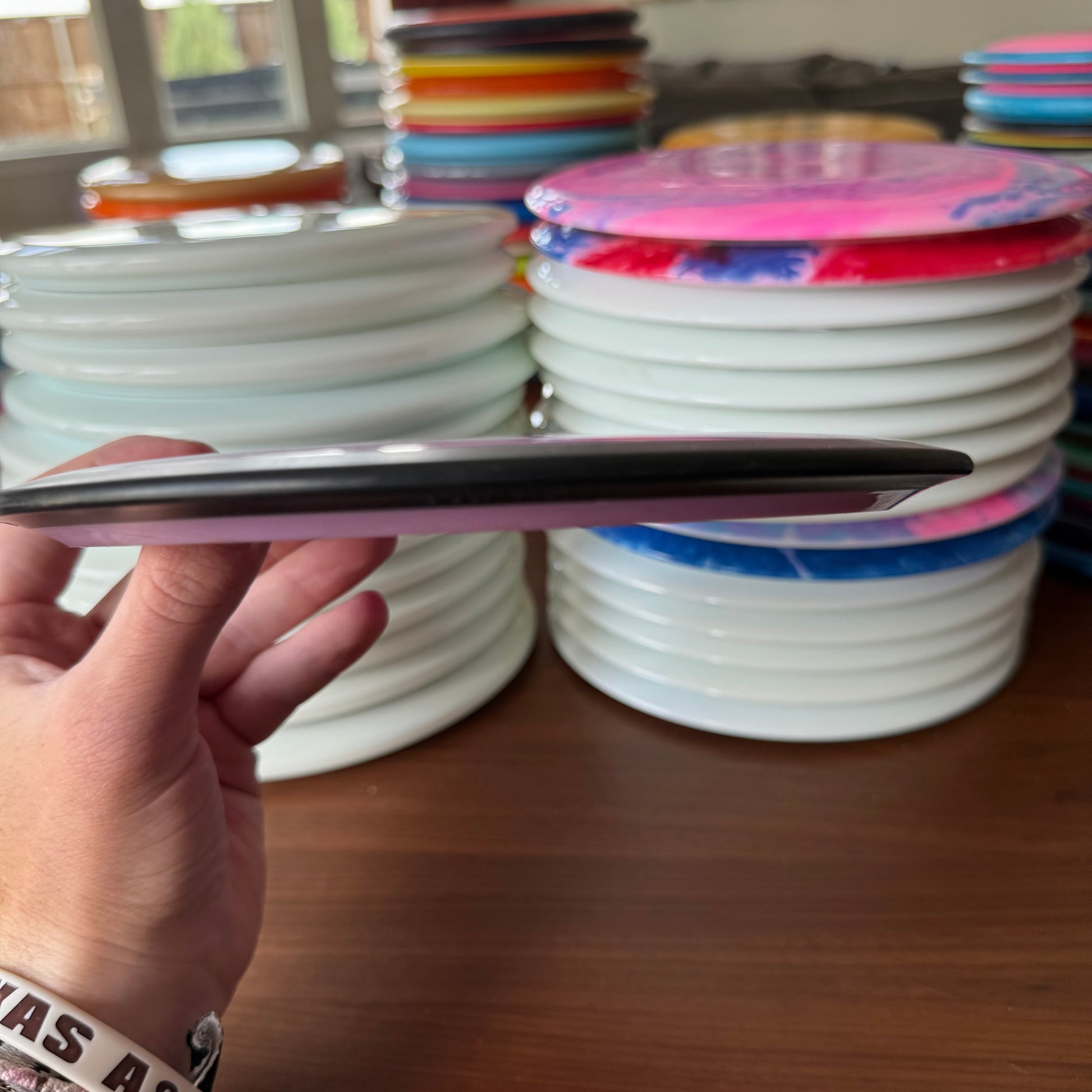 MVP Neutron Terra James Conrad 8.5/10