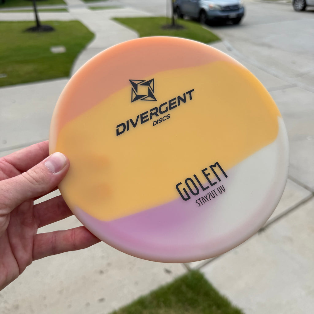 Divergent Discs UV Golem