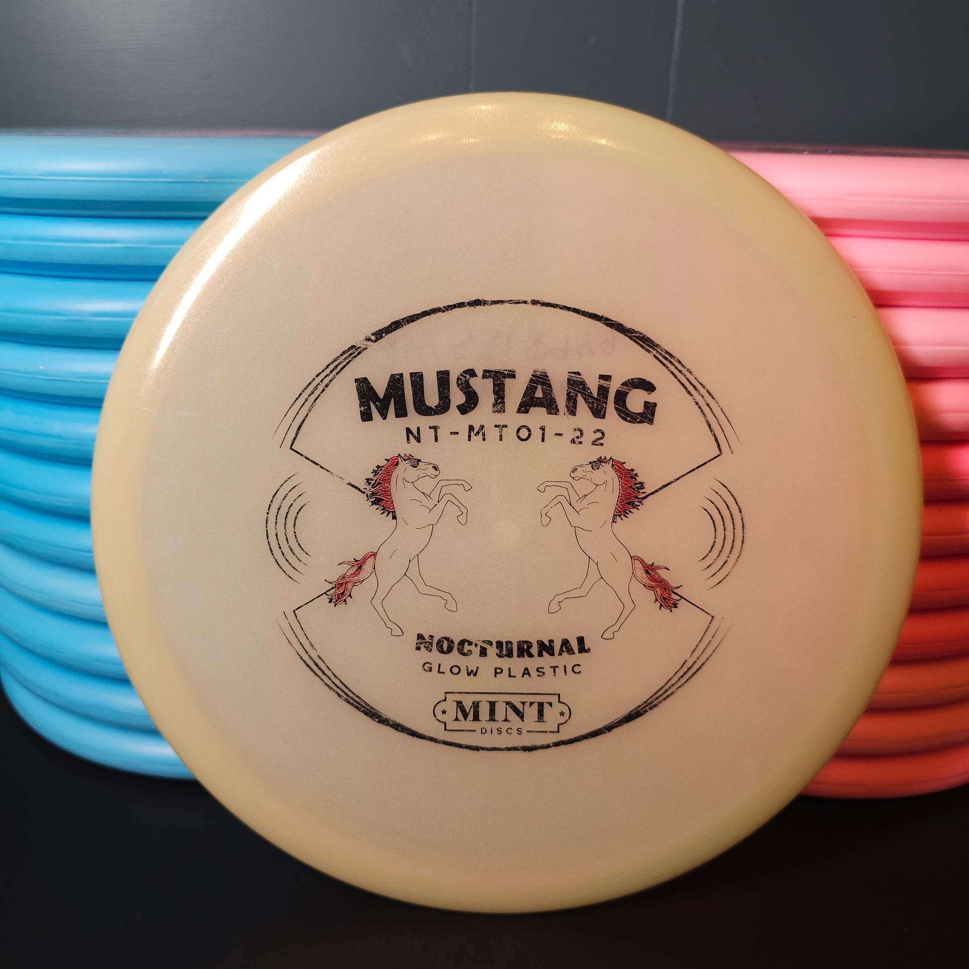 Mint Discs First Run Nocturnal Mustang inked 176g 8.5/10