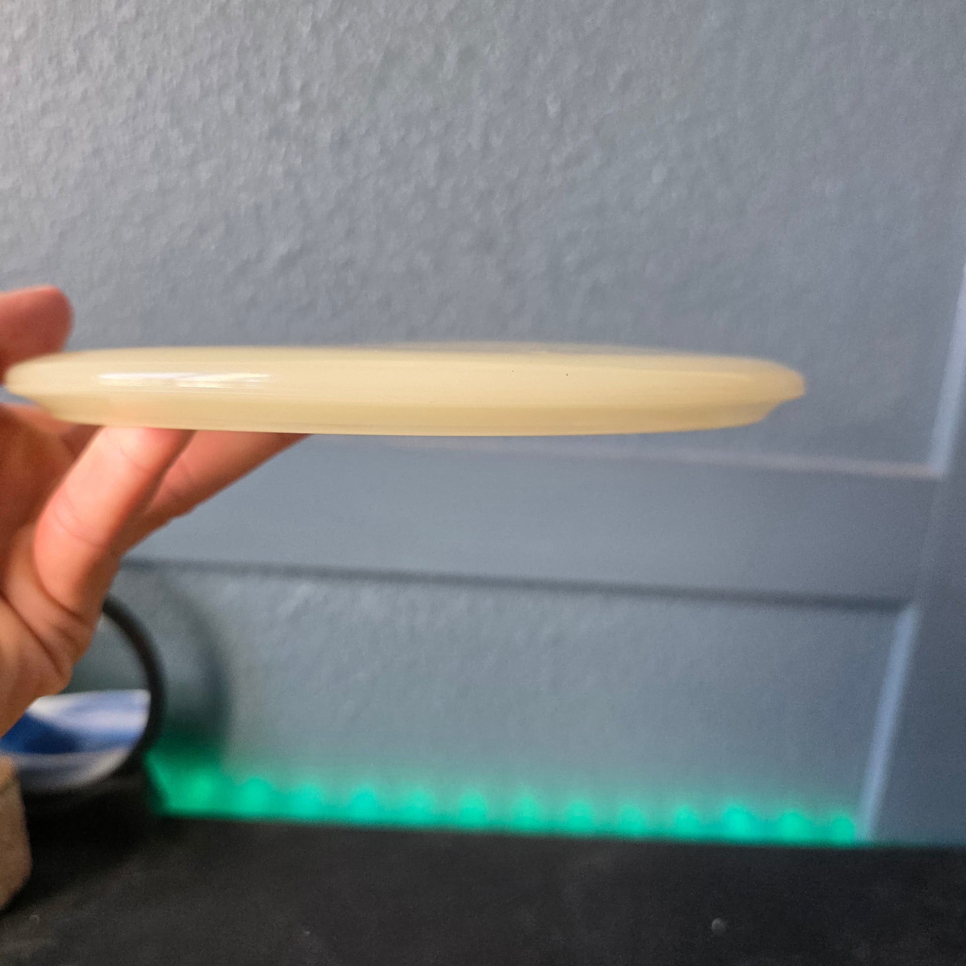 Penned R 2013 Innova Glow Champion Roc 180g 9.5/10 with a flat top
