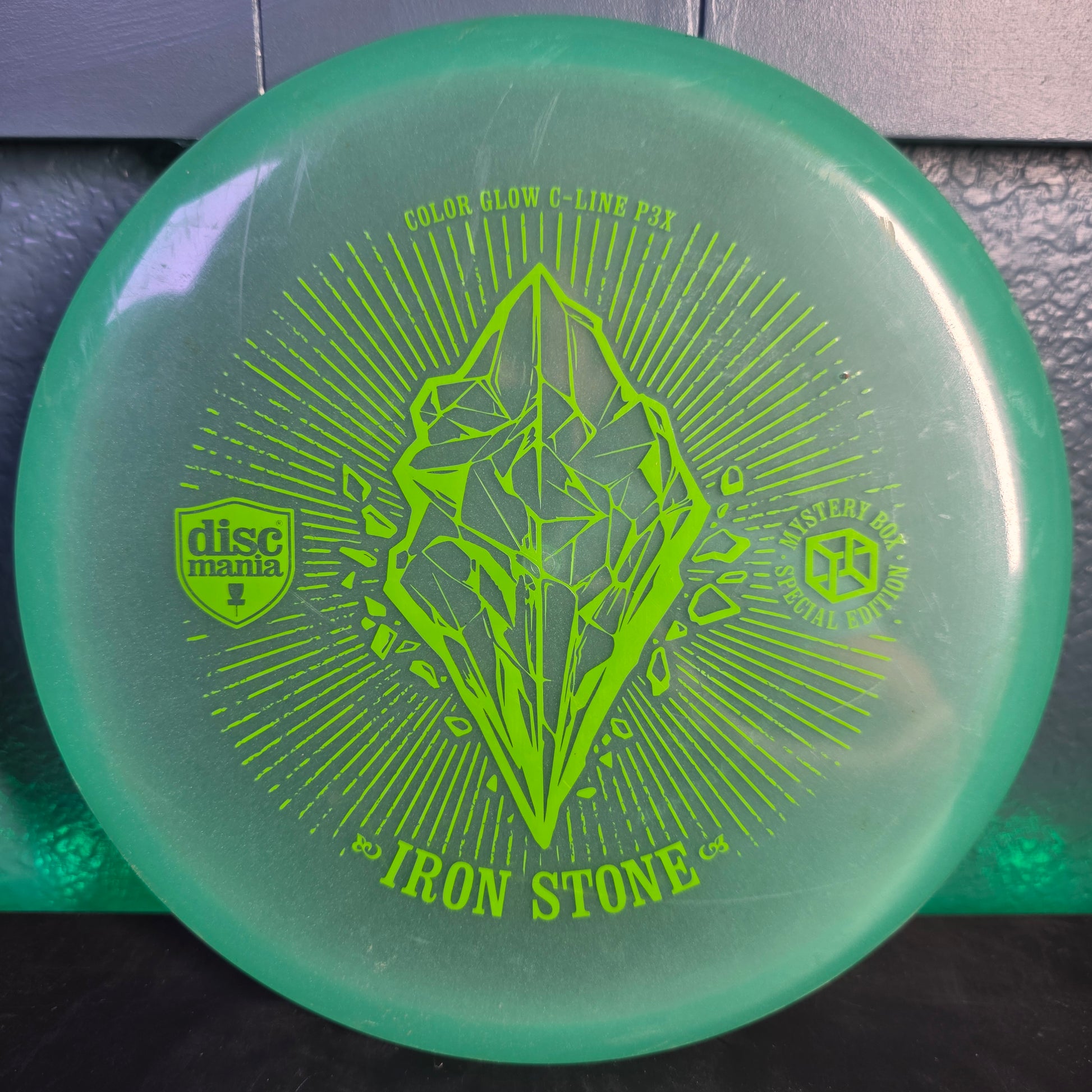 Discmania color glow c line P3x Iron stone 173g 7/10 with small thorn in flight plate