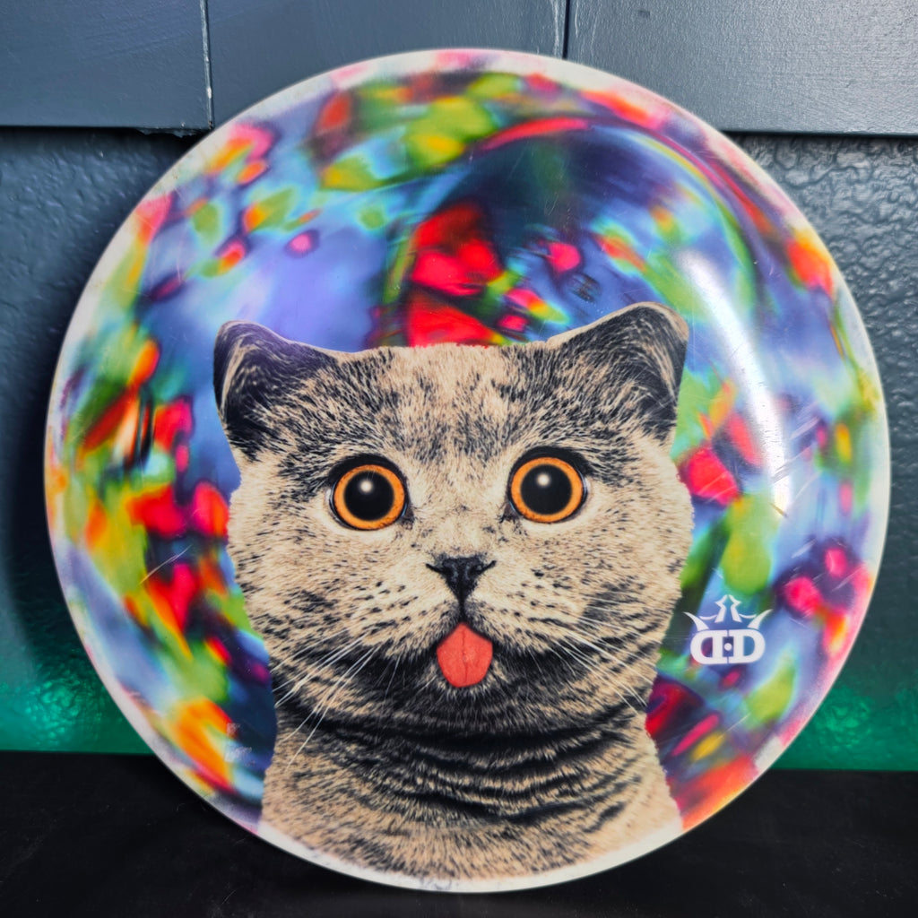 Cat dye max dynamic discs fusion vandal 174g 8/10