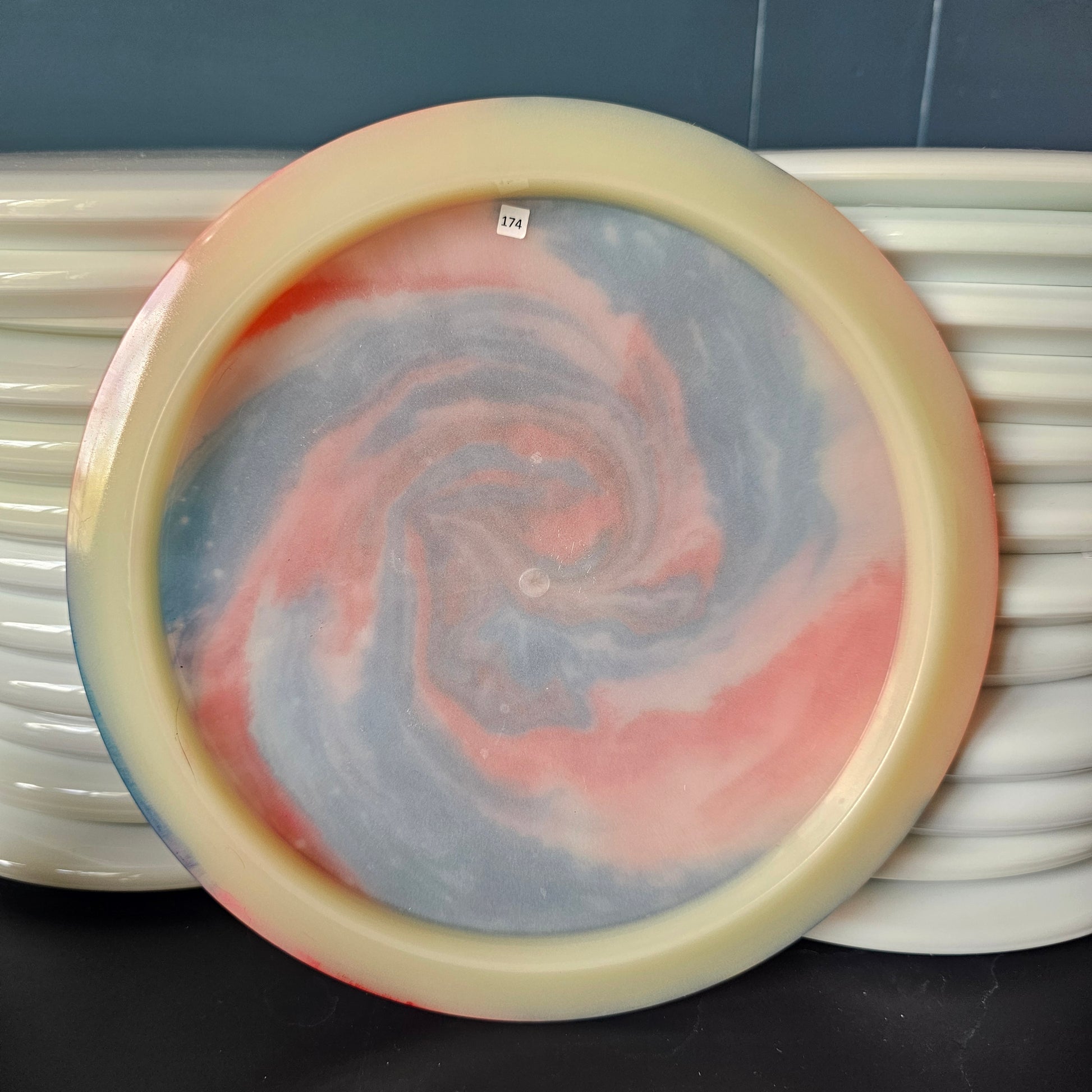 Dyed Mint discs Nocturnal Phoenix 174g 8.5/10