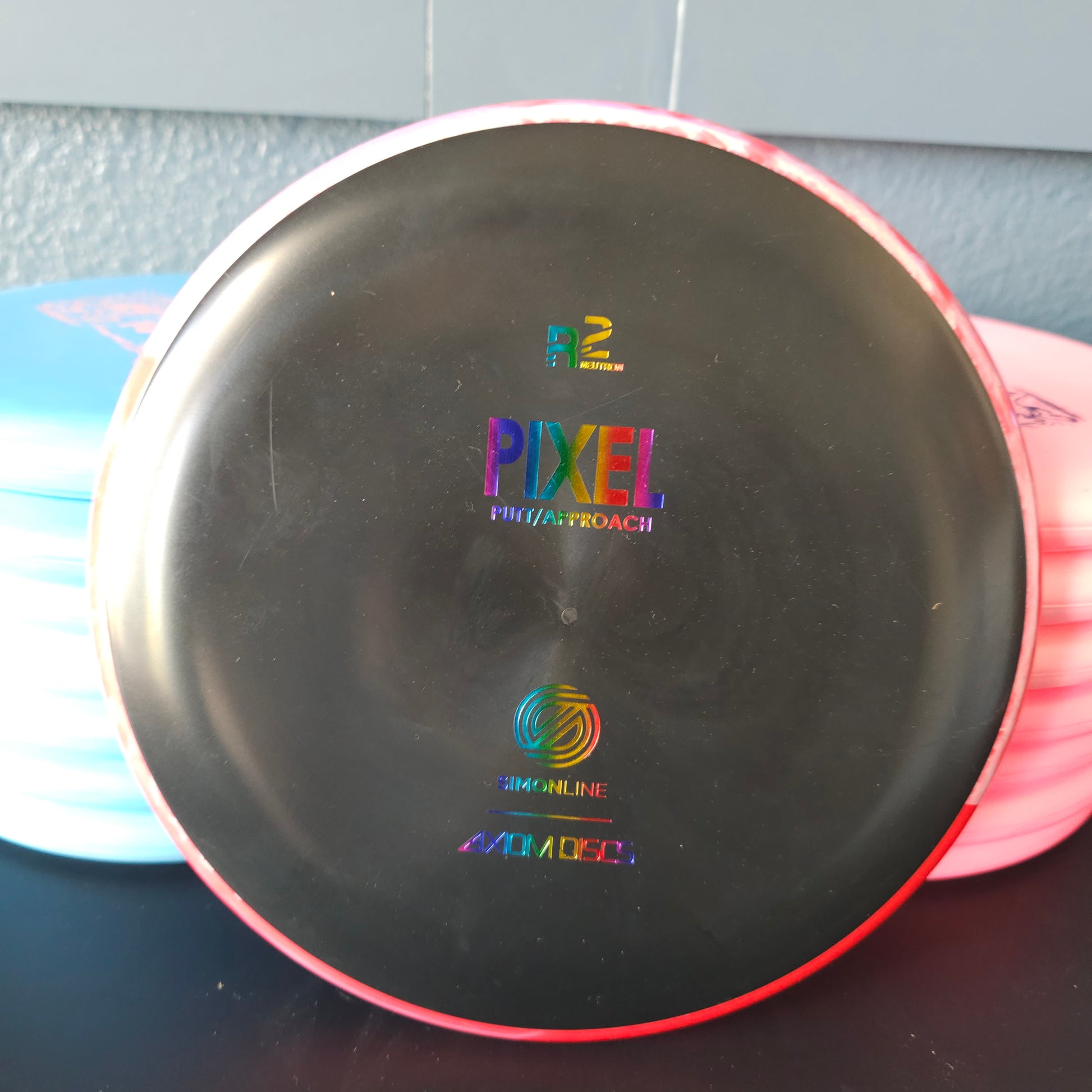Swirly Rim Axiom Simonline R2 Neutron Pixel 174g 9.5/10