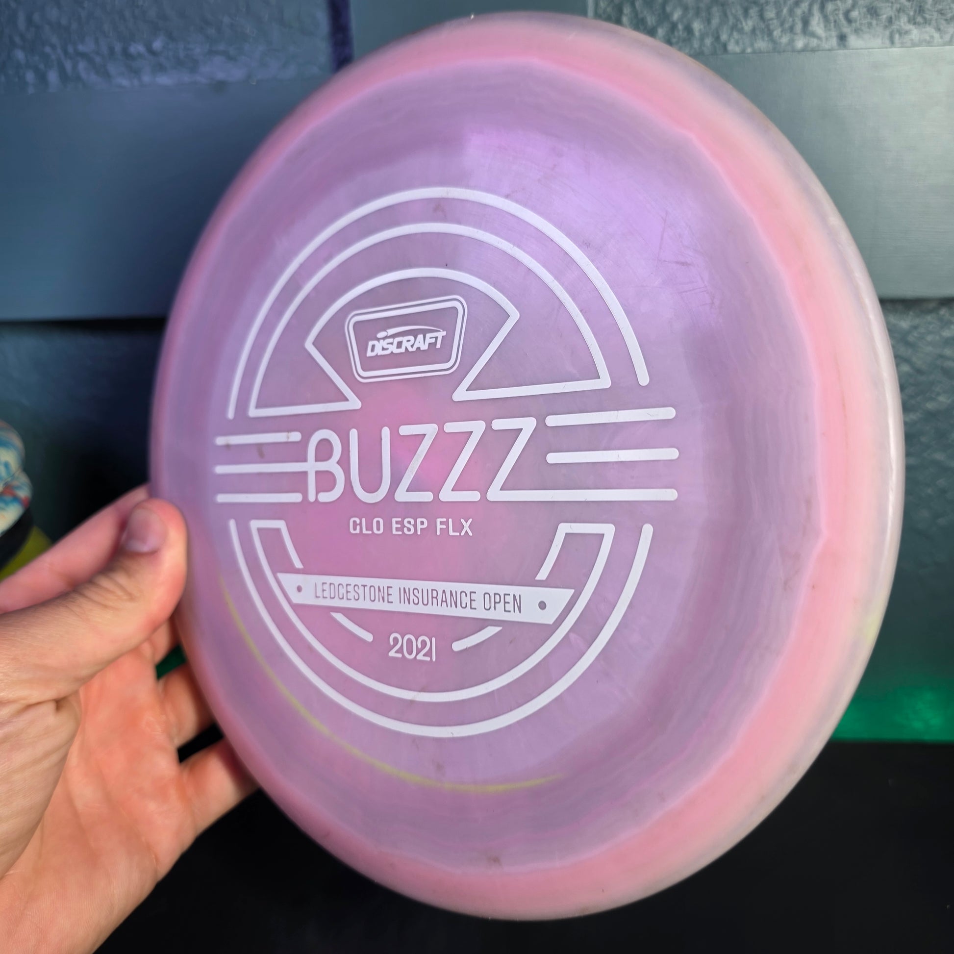 2021 Discraft Esp Glo Flx Buzzz 177g rim ink 8/10