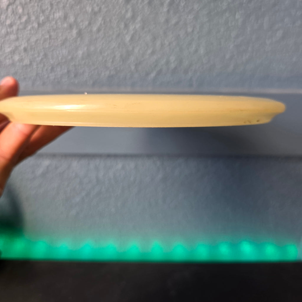 Penned Innova Glow Champion Roc 176g 7/10
