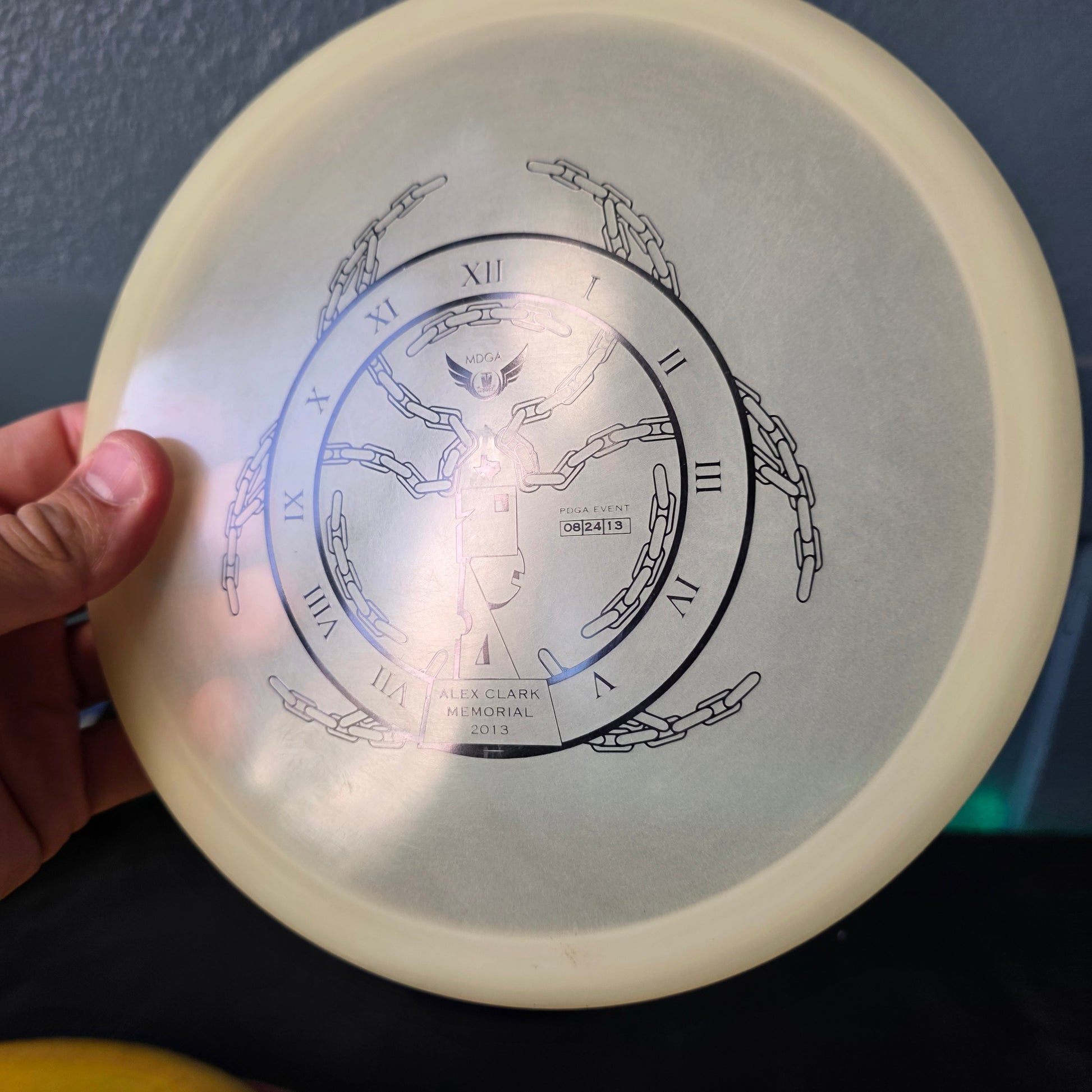 Penned R 2013 Innova Glow Champion Roc 180g 9.5/10 with a flat top